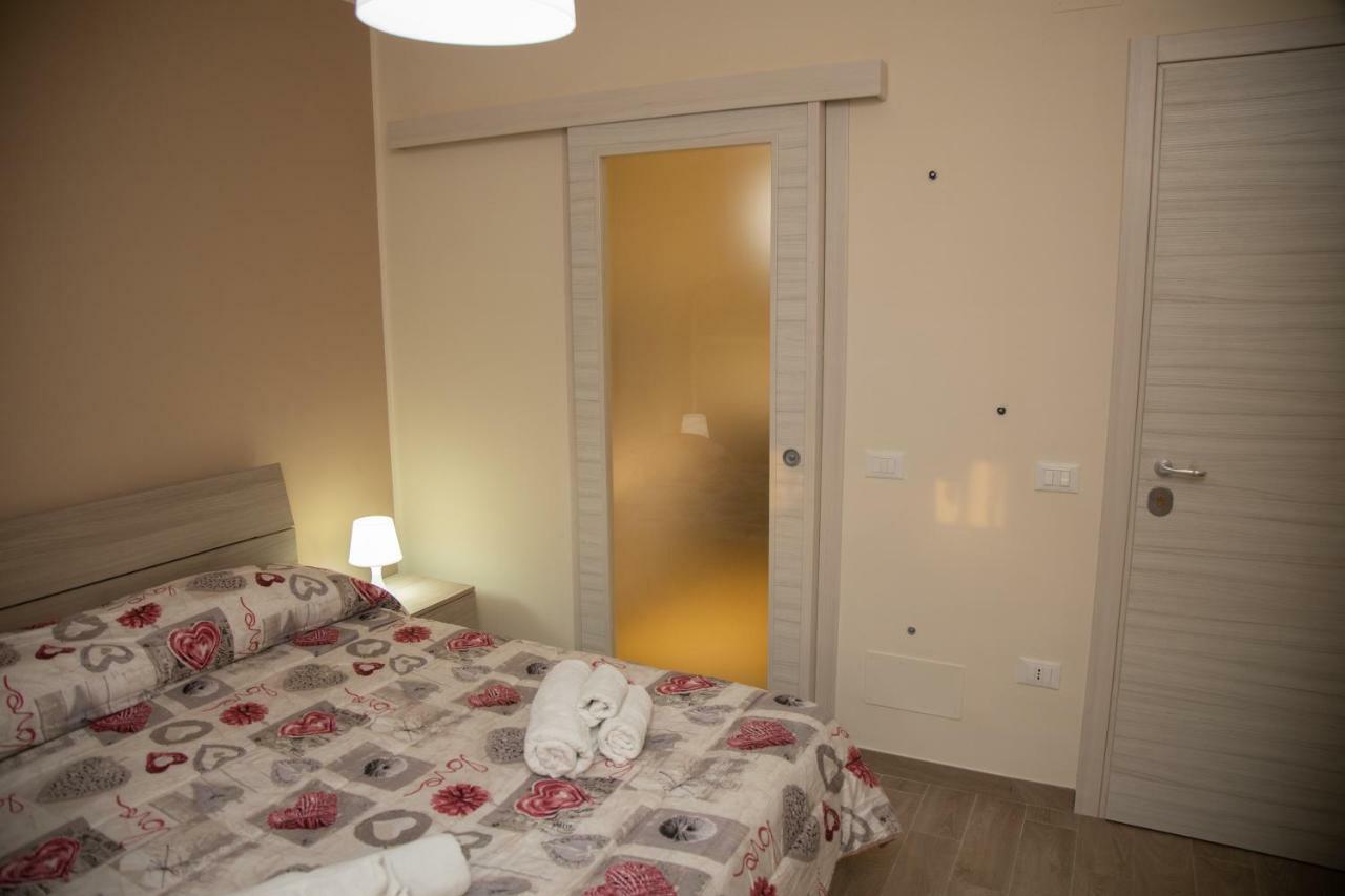 B&B Miramare Suite Tarento Exterior foto