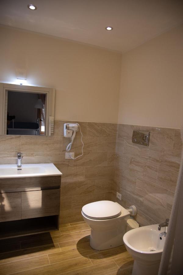 B&B Miramare Suite Tarento Exterior foto
