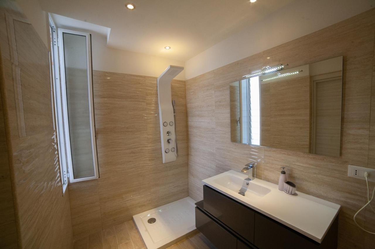B&B Miramare Suite Tarento Exterior foto
